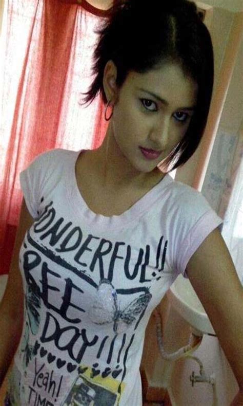 Horny Indian college girls sex photos and hot nude selfies